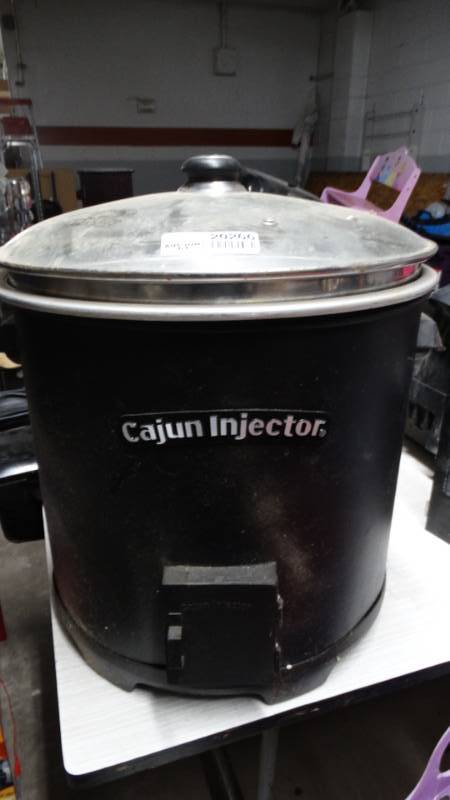 lot 20266 image: Cajun injector fryer