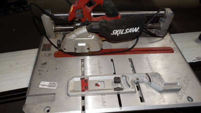 lot 20282 image: Skilsaw