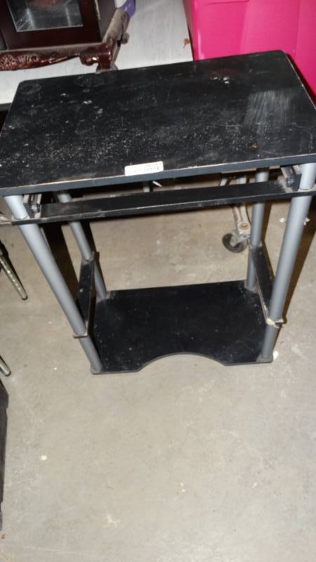 lot 20293 image: Stand