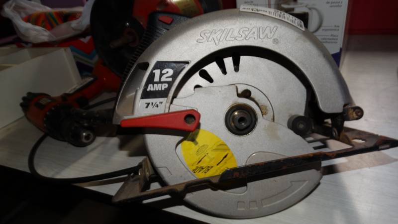 lot 20303 image: Skilsaw