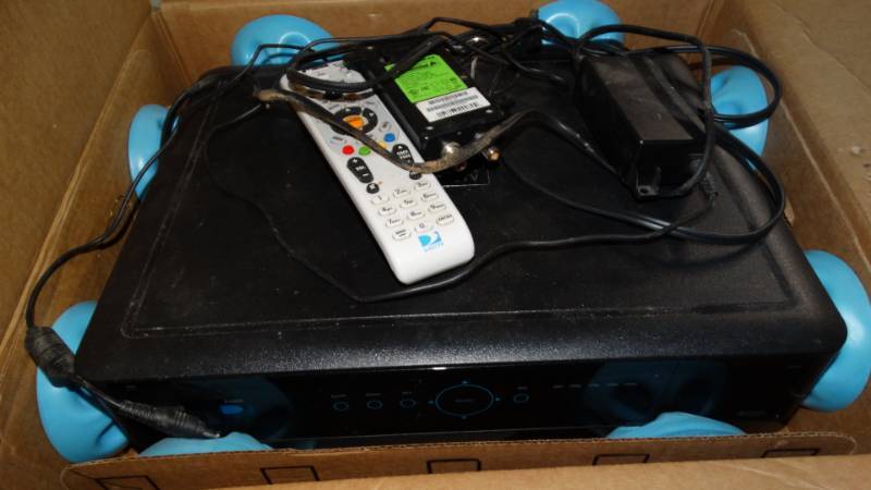 lot 20313 image: Direct tv equipment