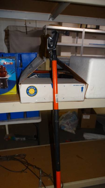 lot 20327 image: Pole saw