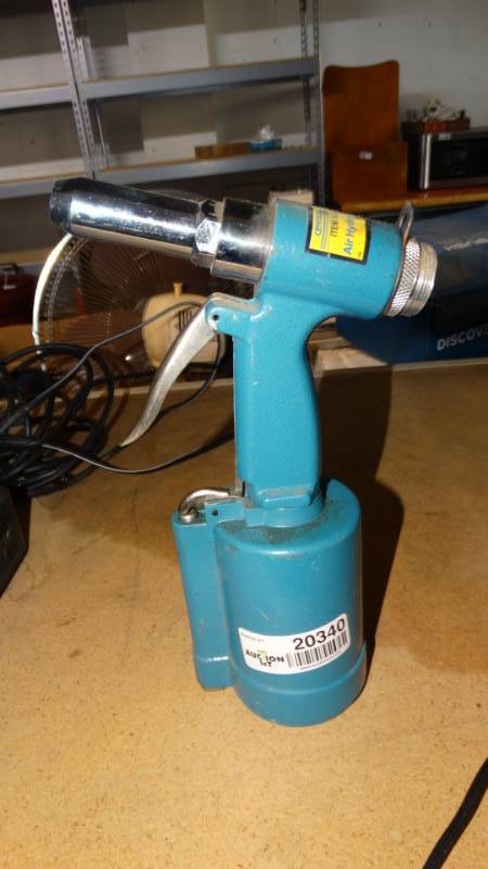 lot 20340 image: Air hydraulic riveter