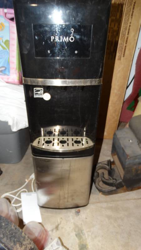 lot 20349 image: Primo water dispenser