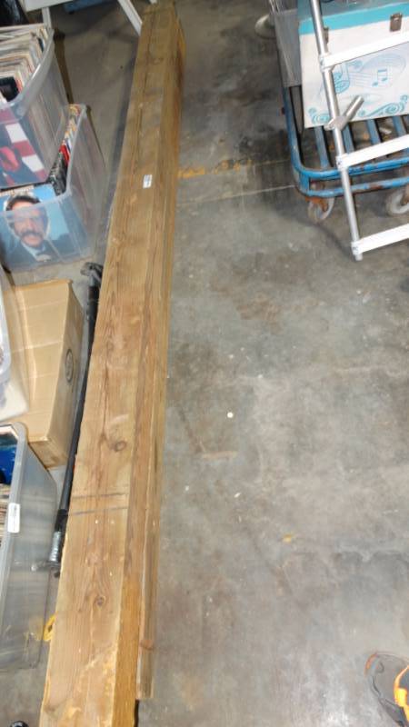 lot 20358 image: Two 5 12x5 12x10ft poles
