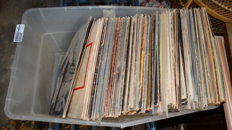 lot 20365 image: Lot of various records