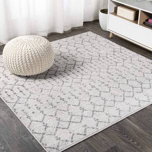 lot 61923 image: JONATHAN Y Boho Vintage Diamond CreamGray Square Area Rug 4X4 ft, Moroccan Hype for Living Room, Bedroom, Kitchen, Office, Easy-Cleaning, High Traffic, Pet-Friendly, Non-Shedding (MOH101B-4SQ)