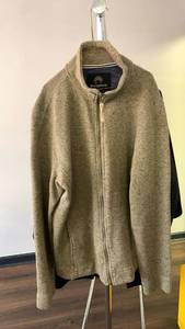 lot 104 image: Weatherproof Full Zip Fleece Jacket size G used in good condition