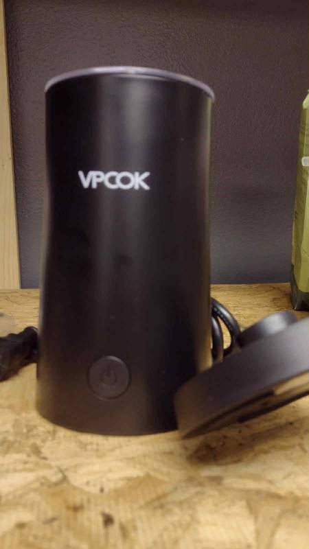 lot 201 image: VPCOK Automatic Milk Frother Model 005529