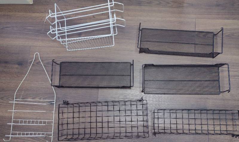 lot 121 image: Metal Wire Storage Baskets and Organizers Set Caddy