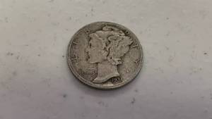 lot 5 image: 1936-S Mercury Dime Coin 90% Silver