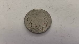 lot 12 image: 1928 Buffalo Nickel Five Cents US Coin