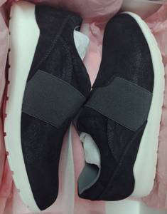 lot 832 image: Slip-On Athletic Sneakers with Elastic Band size 7