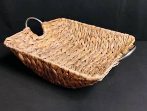 lot 1502 image: Natural Water Hyacinth Basket with Metal Handle