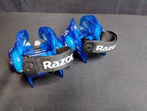 lot 1514 image: Razor Jetts Heel Wheels - Blue Spark