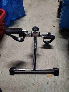 lot 1600 image: Seated Bicycle Workout Equipment