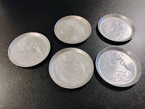 lot 1615 image: Vintage Japanese Crane Coasters 5 Hammered Aluminum