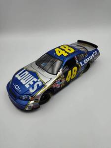 lot 1647 image: Nascar Jimmie Johnson #48 Lowes Blue Diecast Car Model