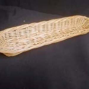 lot 1660 image: Natural Woven Willow Bread Basket