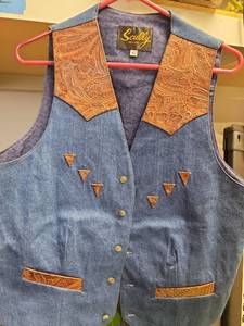 lot 2956 image: Scully Western Denim Vest with Copper Tooled Leather