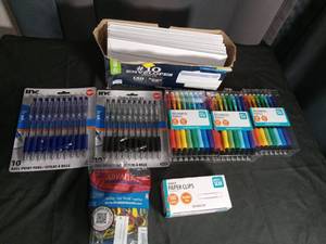 lot 2750 image: Office Supply Bundle Pack
