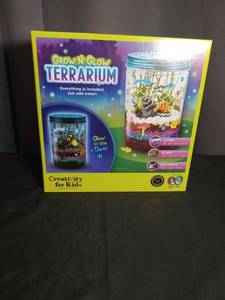 lot 2755 image: Grow N Glow Terrarium Kit by Creativity for Kids