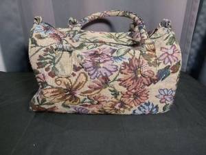 lot 2797 image: Floral Tapestry Shoulder Bag