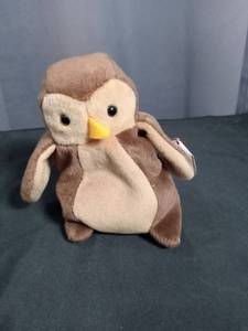 lot 2798 image: Ty Beanie Baby Hoot the Owl - Style 4073