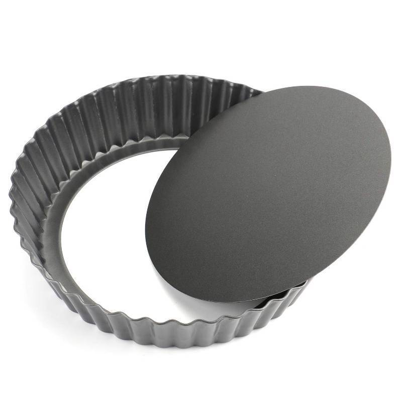 lot 15394 image: 9.5 x 2 Nonstick Tart Pan Quiche Pan Pie Pan with Removable Bottom - Retail $12