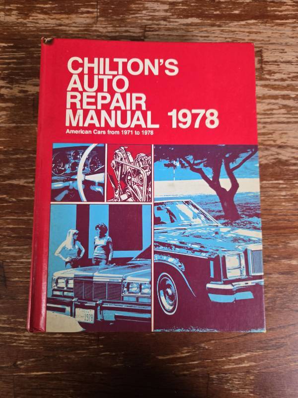 lot 1 image: Chiltons Auto Repair Manual 1978 Hard Book