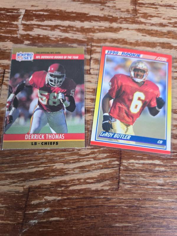 lot 13 image: 1990 NFL Pro Set & Score Football Cards - Thomas & Butler