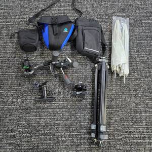 lot 107 image: Mixed lot of Professional Camera Equipment