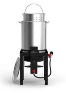 lot 5916 image: Camp Chef 30 Quarts Electronic Ignition Liquid Propane Gas Turkey Fryer