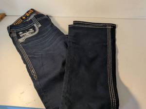 lot 8 image: Rock Revival Amanda Boot Cut Jeans 2634