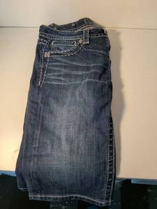 lot 18 image: Miss Me Womens Jeans Size 29