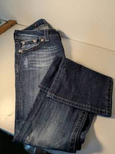 lot 23 image: Miss Me Boot Cut Jeans Size 28