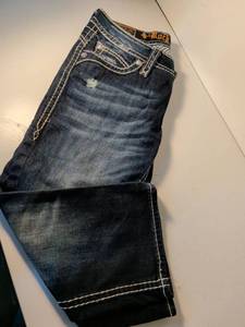 lot 28 image: Rock Revival Womens Jeans  Size 28