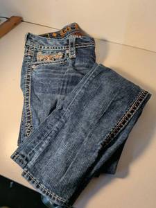 lot 31 image: Rock Revival Straight Leg Jeans  Size 28