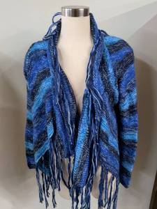 lot 73 image: Poof Excellence Festival Open Front Sweater
