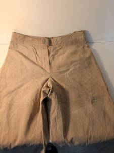 lot 75 image: St. Johns Bay Leather Pants Size 6