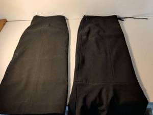 lot 92 image: Mac & Jac Black Pleated Skirt Size 8