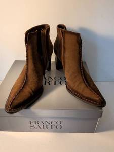 lot 122 image: Franco Sarto Brown Suede Ankle Boots