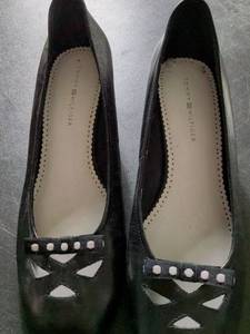 lot 146 image: Tommy Hilfiger Black Cutout Kitten Heel Pumps