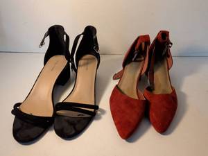 lot 156 image: Maurices Avenue Red & Black Ankle Strap Heels Size 10