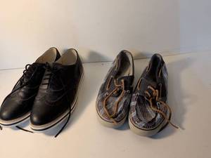 lot 160 image: Sperry Top-Sider Shoes Bundle - Wingtip Oxford and Boat Shoes