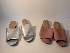 lot 163 image: Christian Siriano For Payless Slide Sandals Set