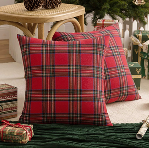 lot 69889 image: Pack of 2 Christmas Plaid Decorative Throw Pillow Covers - Retail $16