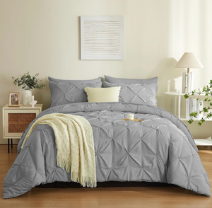 lot 658567 image: Queen Comforter Set - Retail $40
