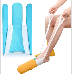 lot 658587 image: Sock Aid - Retail $9