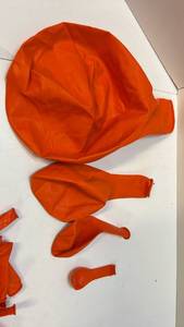 lot 658597 image: Orange Party Balloons Bulk Pack - Retail $8
